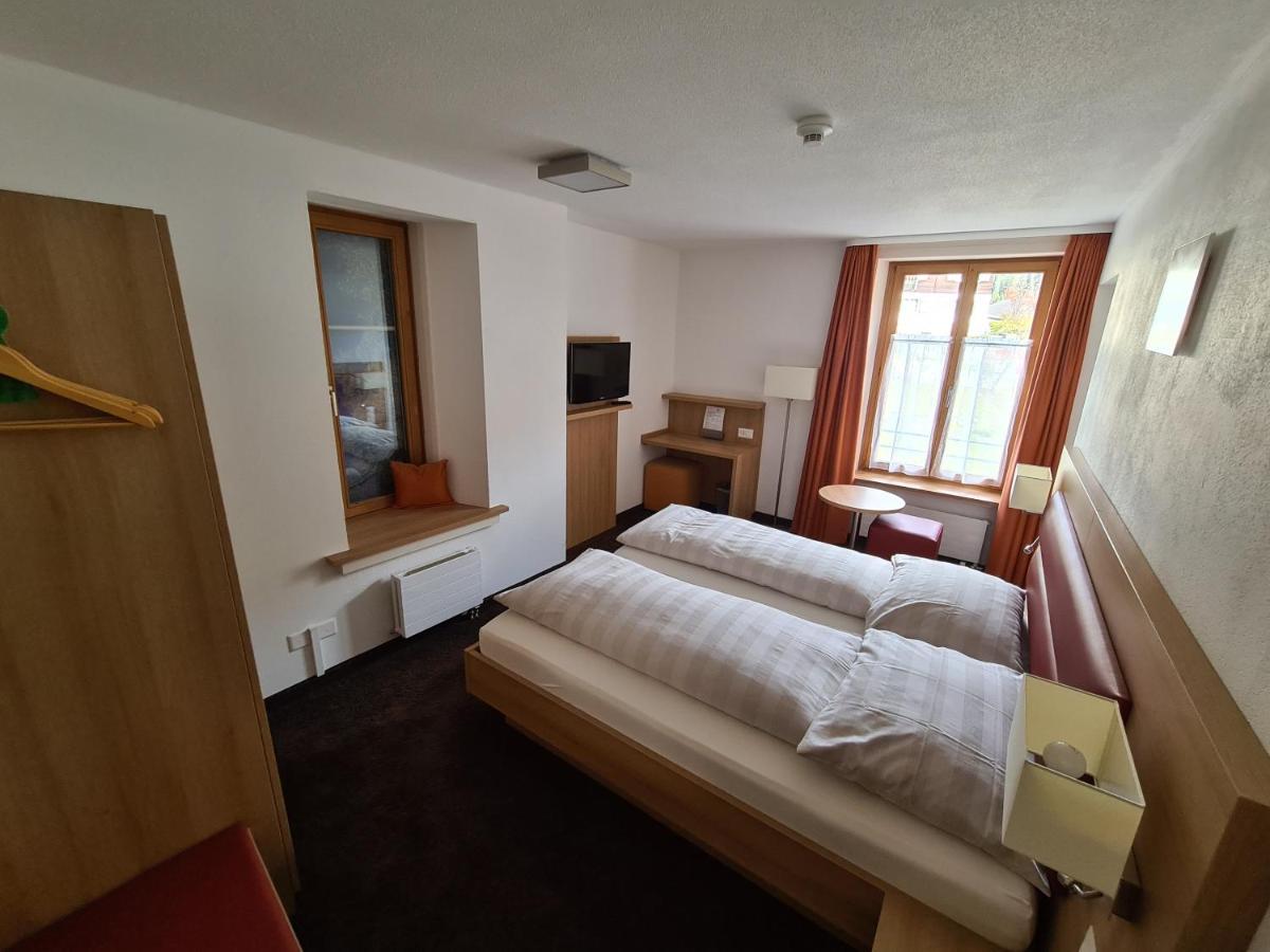 Hotel Staetzerhorn Parpan Exteriör bild