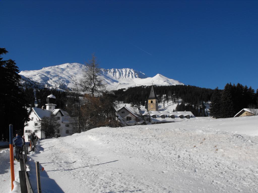 Hotel Staetzerhorn Parpan Exteriör bild